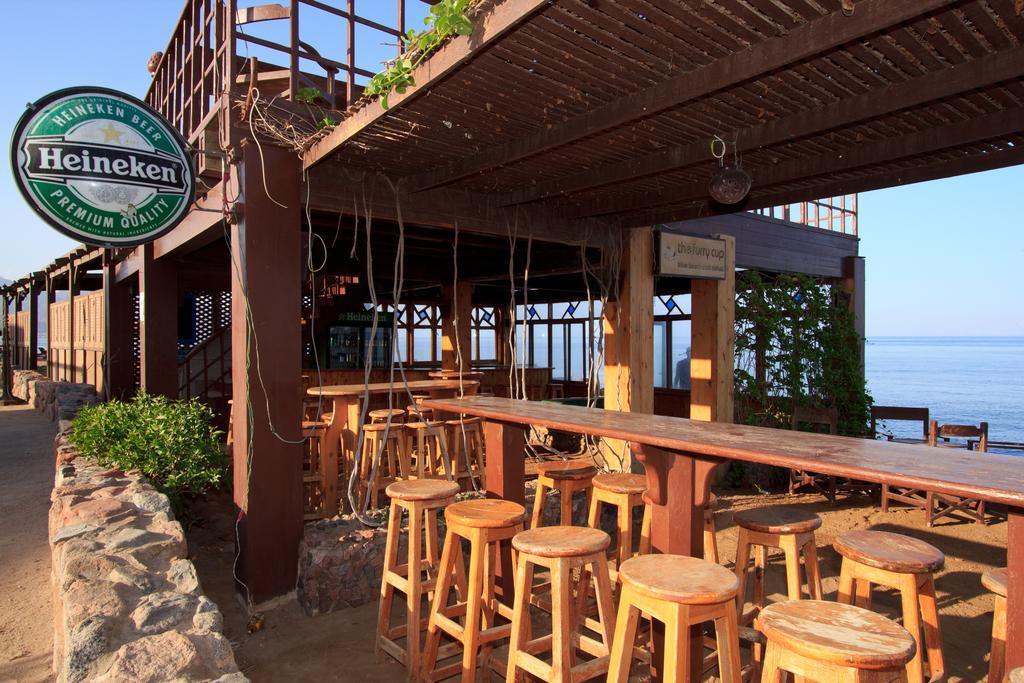 Blue Beach Club Apartment Dahab Buitenkant foto